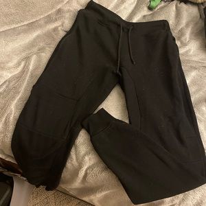 Men’s black jogger sweatpants